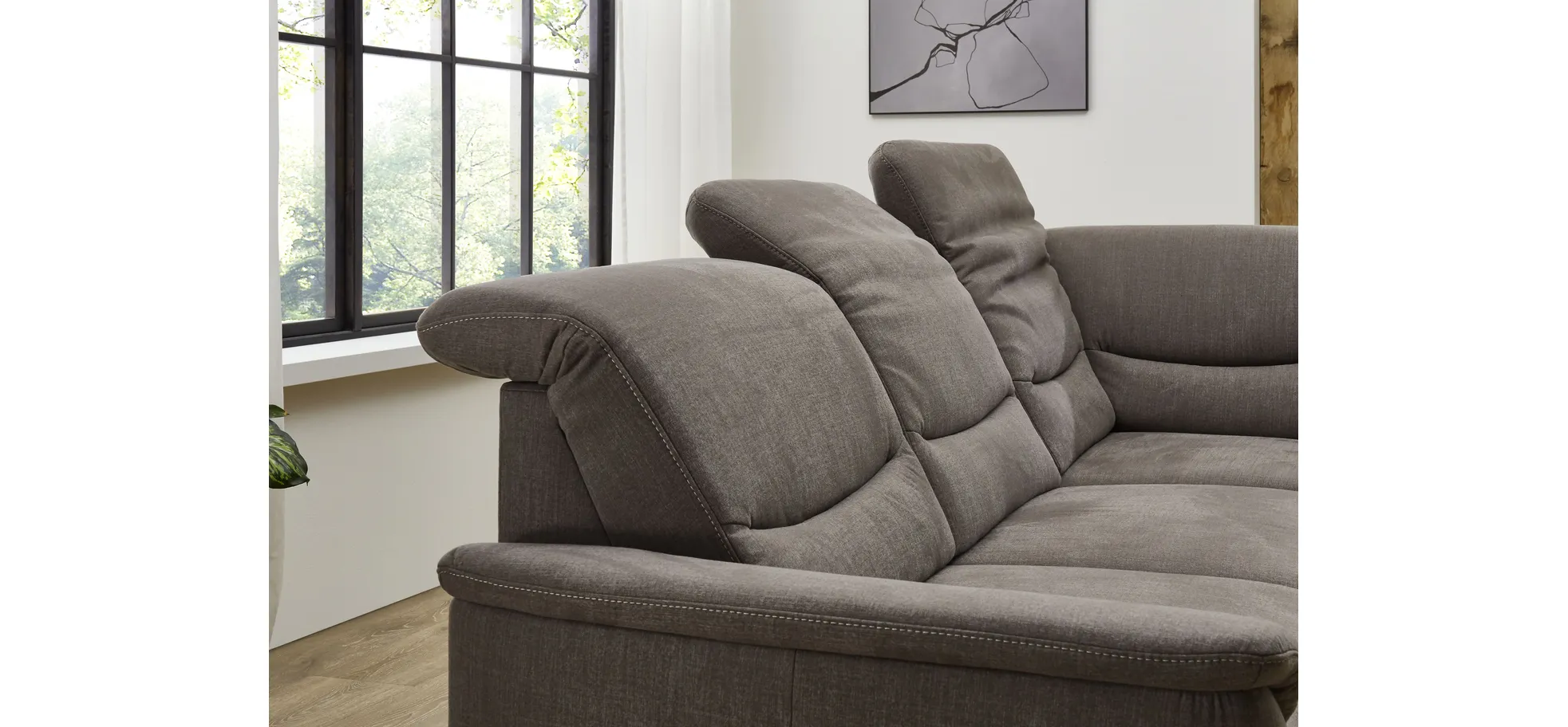 Ecksofa - 2,5-Sitzer mit Ecke rechts, Kopfteil verstellbar, Flachgewebe, Mandel