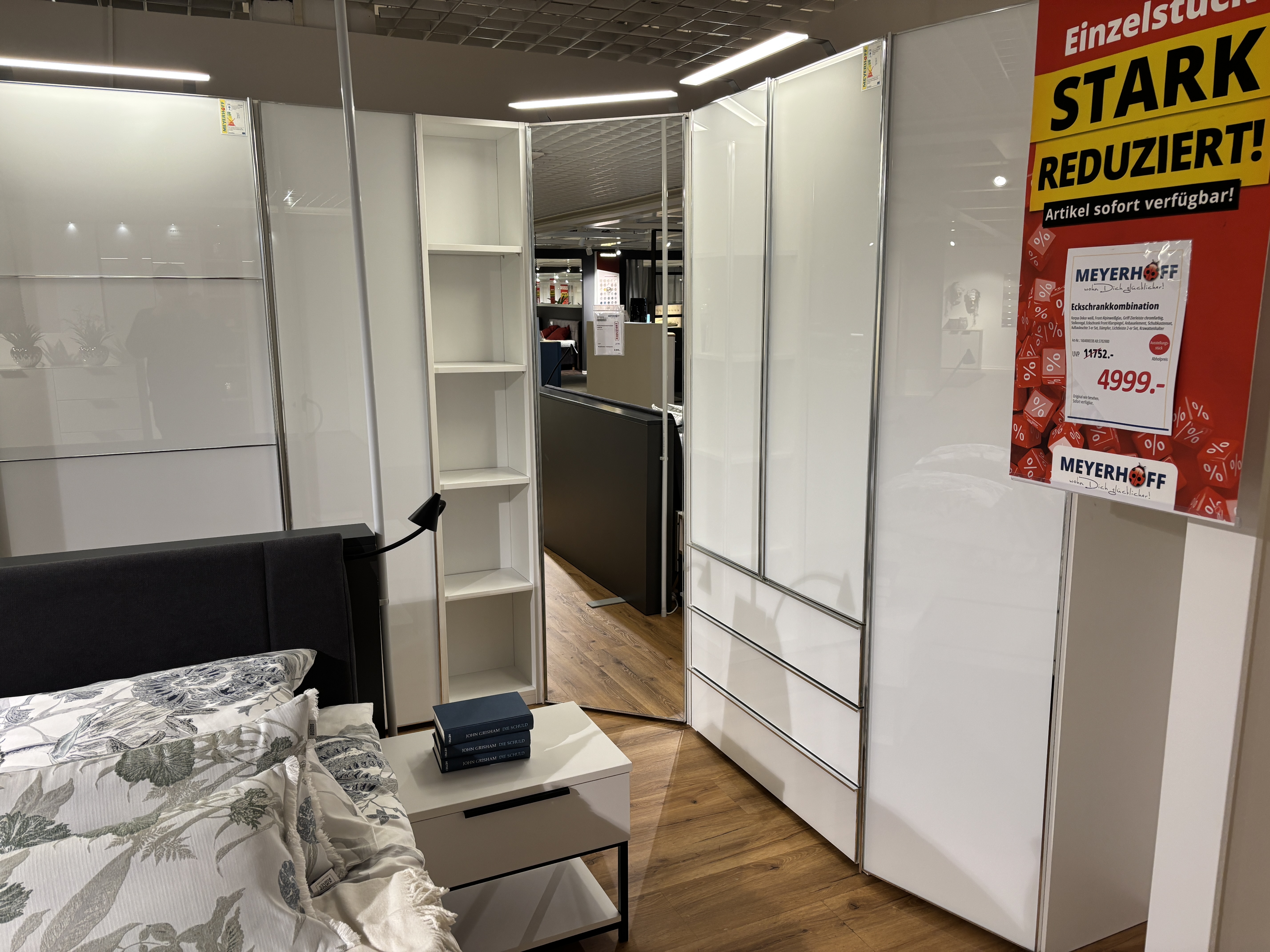 Eckschrankkombination, ca. 442x251cm - ARMADIO