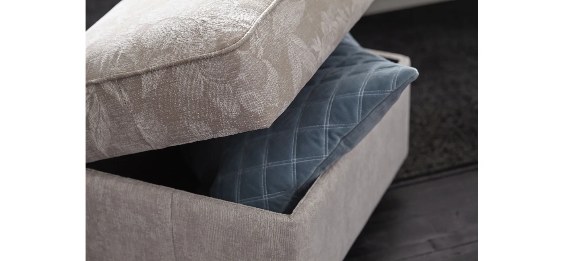 Hocker Brunswick Romantic - mit Stauraum, Stoff, Mehrfarbig