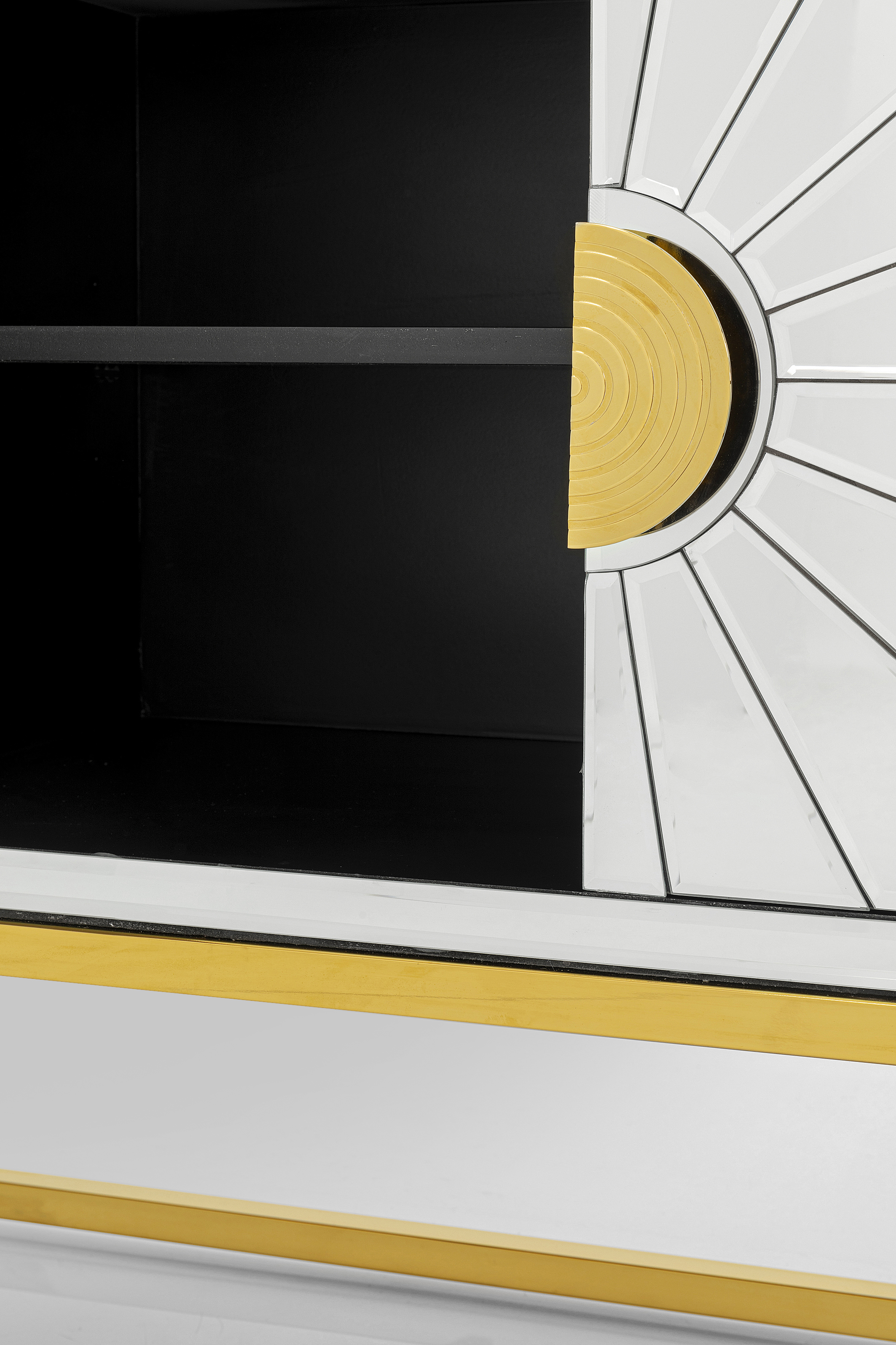 Sideboard Queen, 4 Türen - Queen