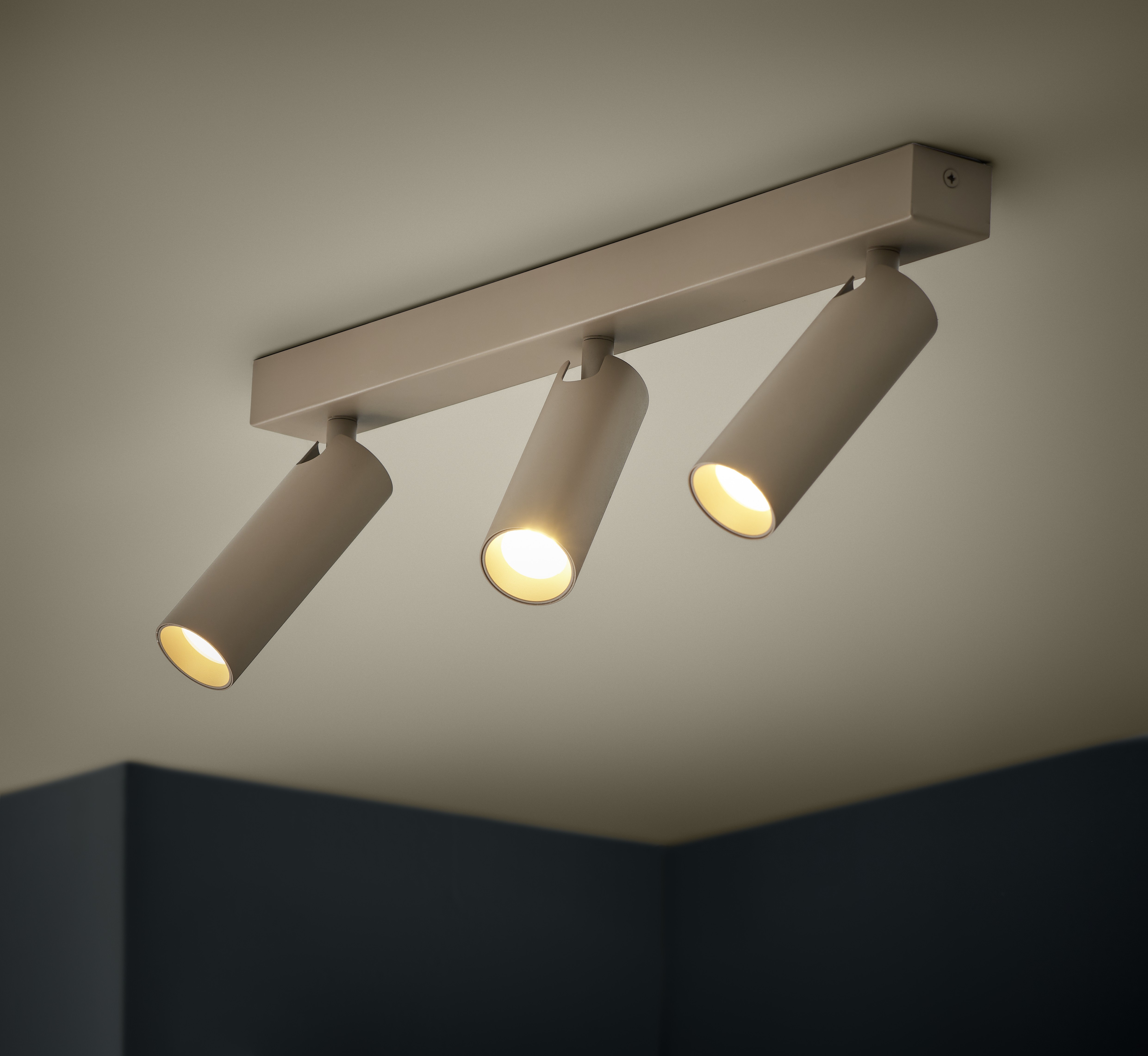 Spot Porco - 3flg., warm beige matt, ca. 44x13x16cm