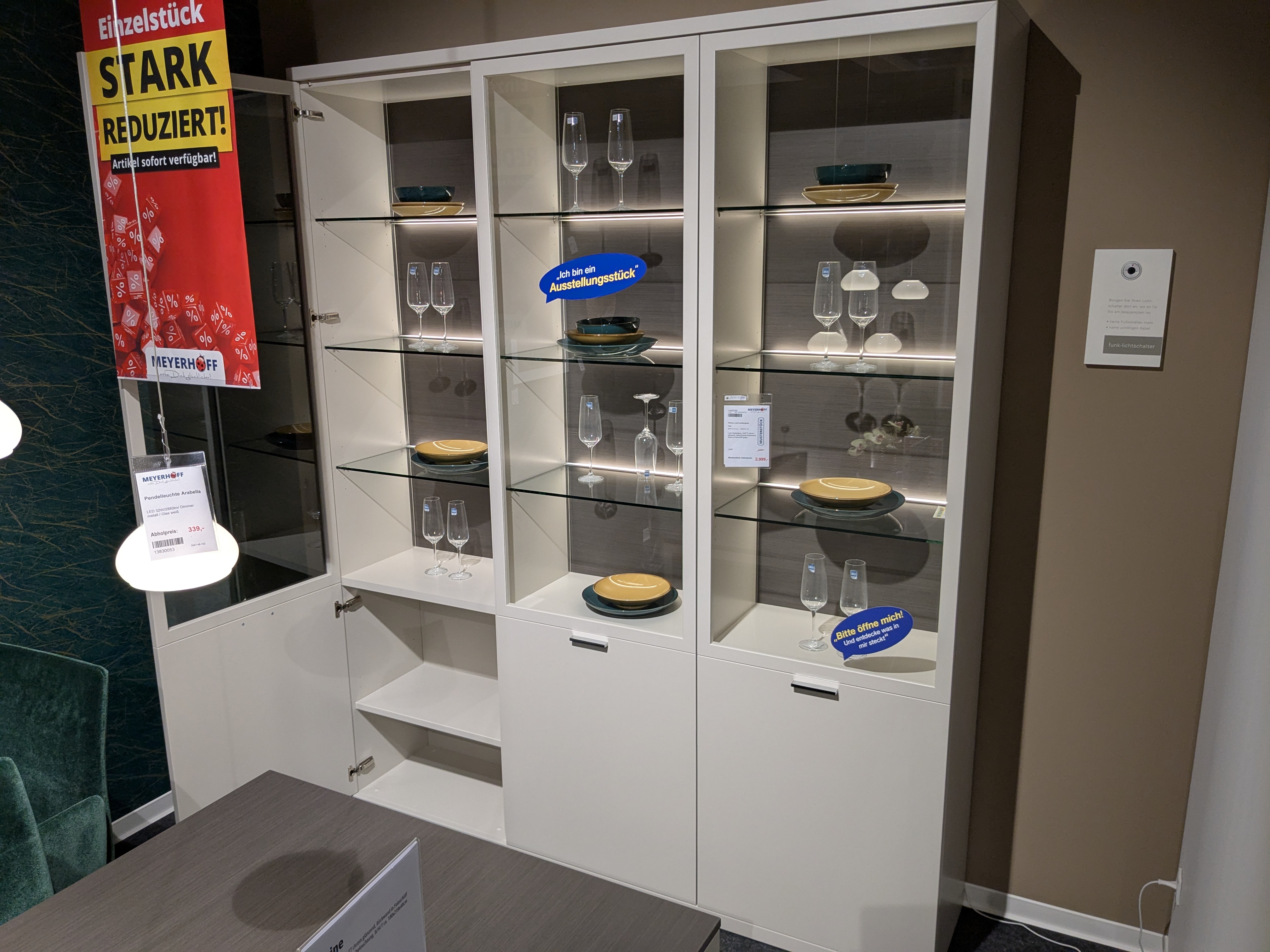 Vitrine, Lack seidengrau - Flair